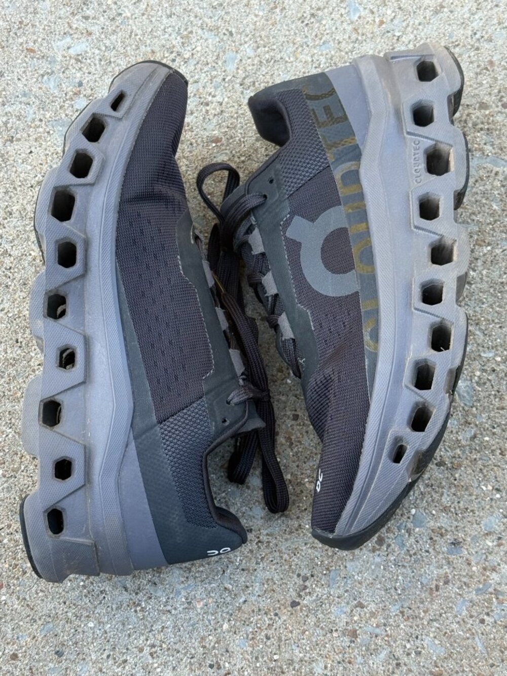 On Cloudmonster Black Athleisure Gorpcore Running Shoes Sz 6.5 4429